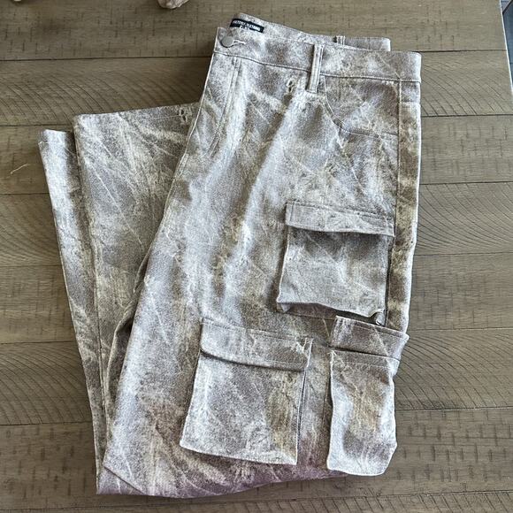Pretty Little Thing Plus Size Brown Cargo Pants Size 20 - Picture 1 of 5